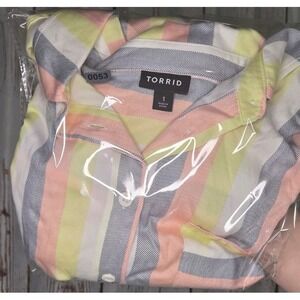 NEW Women's Torrid Pastel Striped Button Down Blouse w/ Roll Tab Sleeves, Size 1